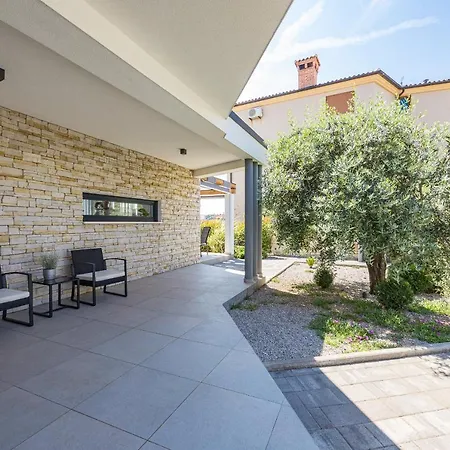 Vila Val Di Bora